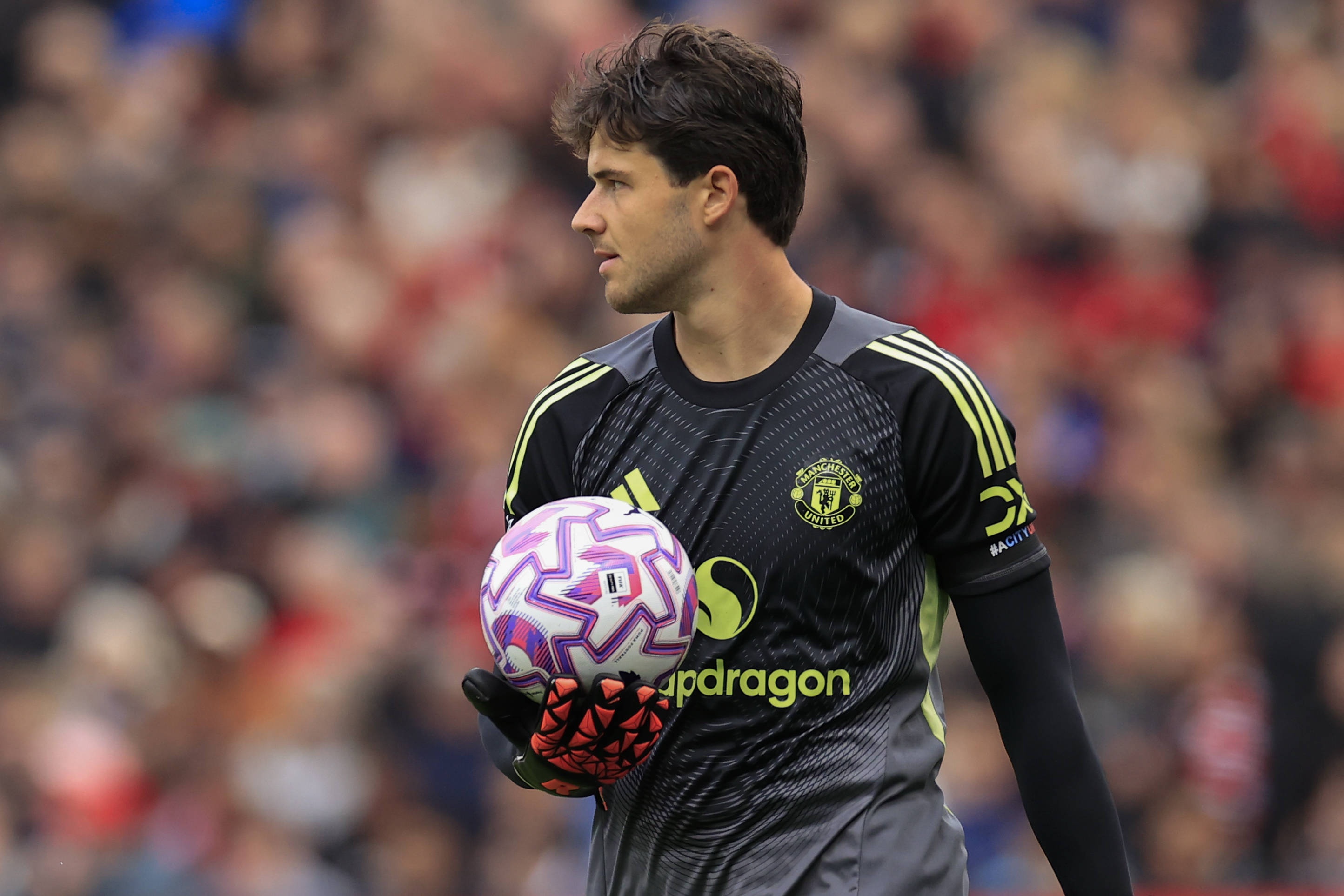 好久不见！易建联现身深圳 出席旗下薪火阵营活动